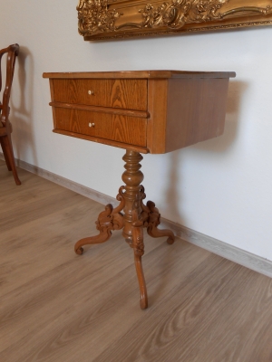 Naehtisch Biedermeier 4 Reuer Antik